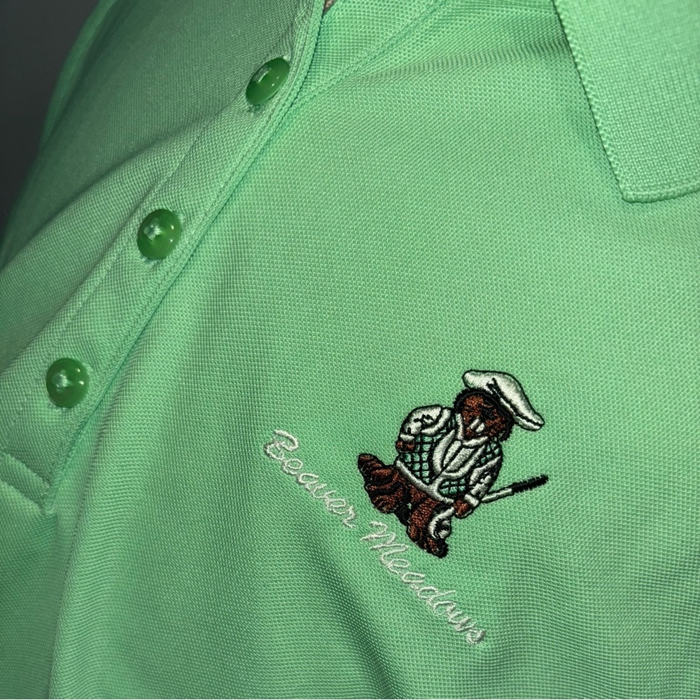 Greg Norman Beaver Meadows Golf Club Women’s Light Green Sleeveless Golf Shirt - Picture 2 of 5